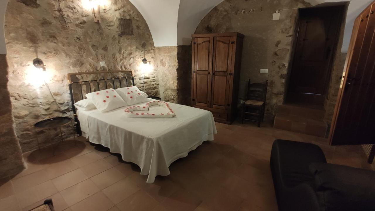 Apartamentos Rurales La Casa De Luis Santa Cruz de la Sierra Luaran gambar