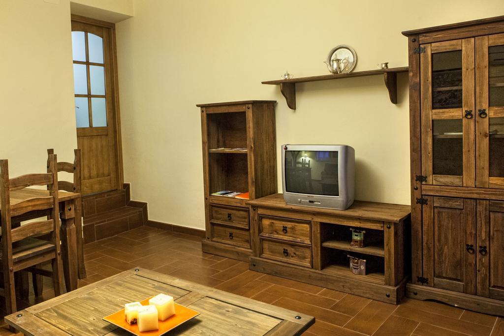 Apartamentos Rurales La Casa De Luis Santa Cruz de la Sierra Luaran gambar